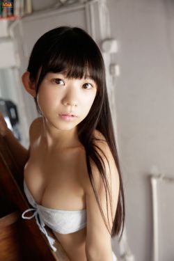 厨房里抱着岳丰满大屁股